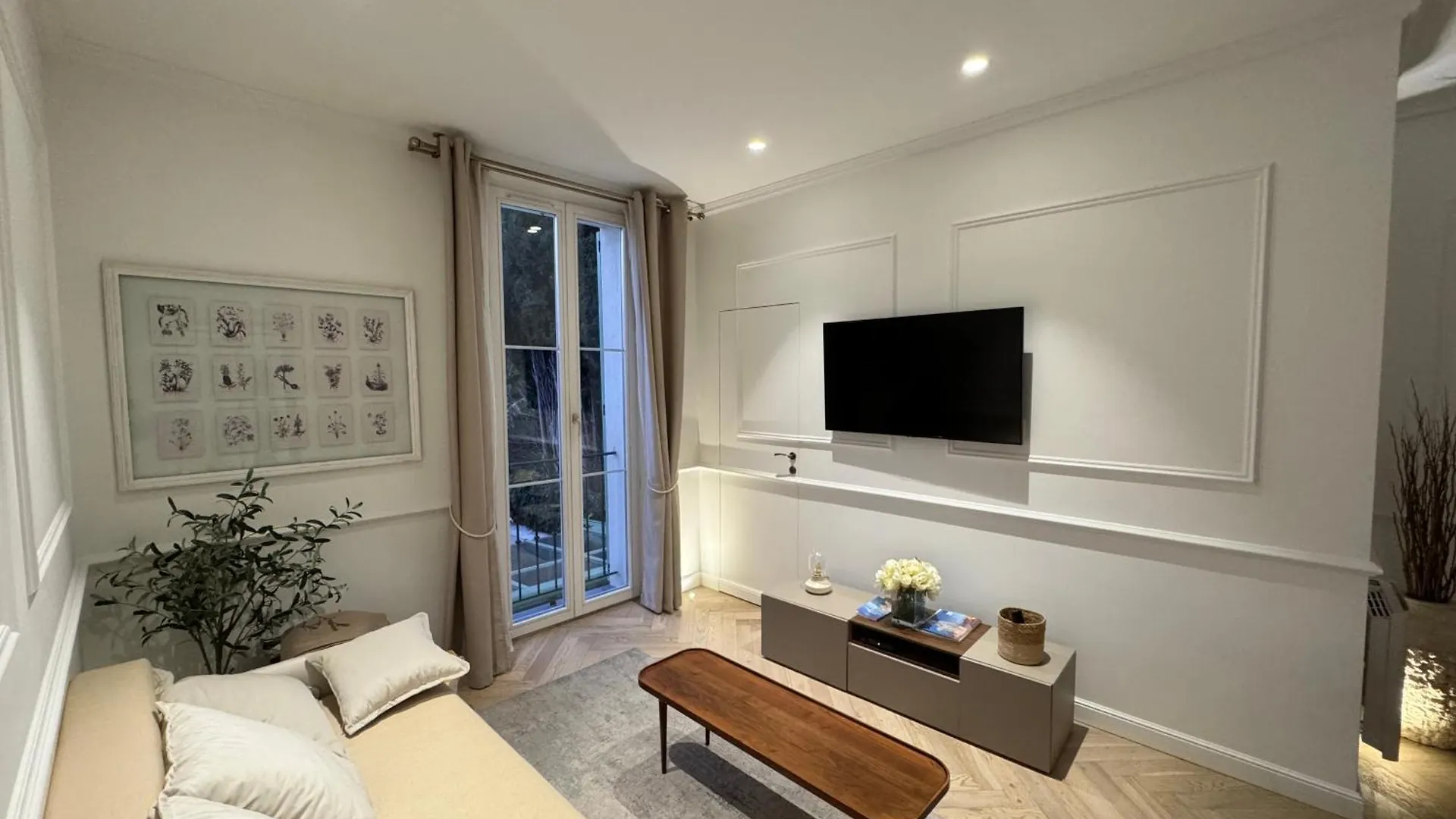 アパート Old Town-Exceptional Apartment-In Absolute Calm アンティーブ