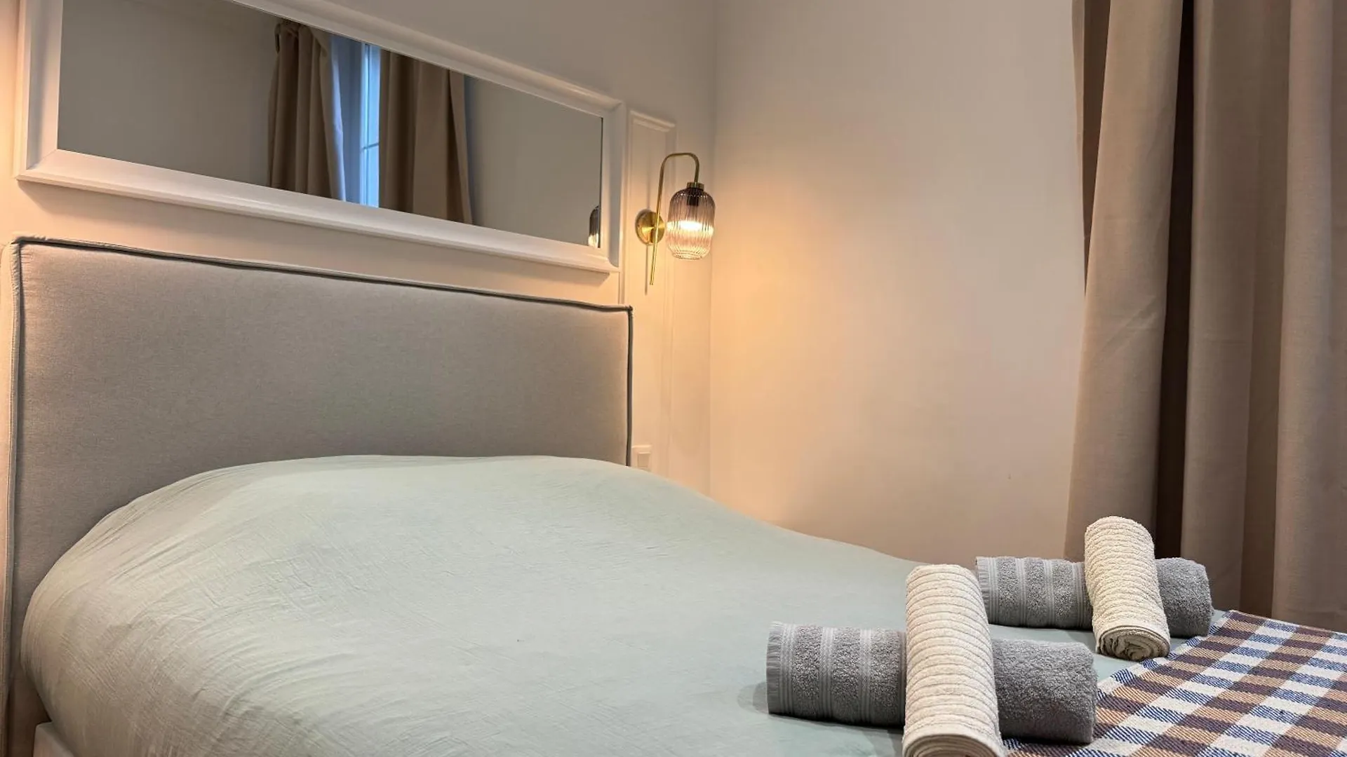 Old Town-Exceptional Apartment-In Absolute Calm Antibes 0*,  France