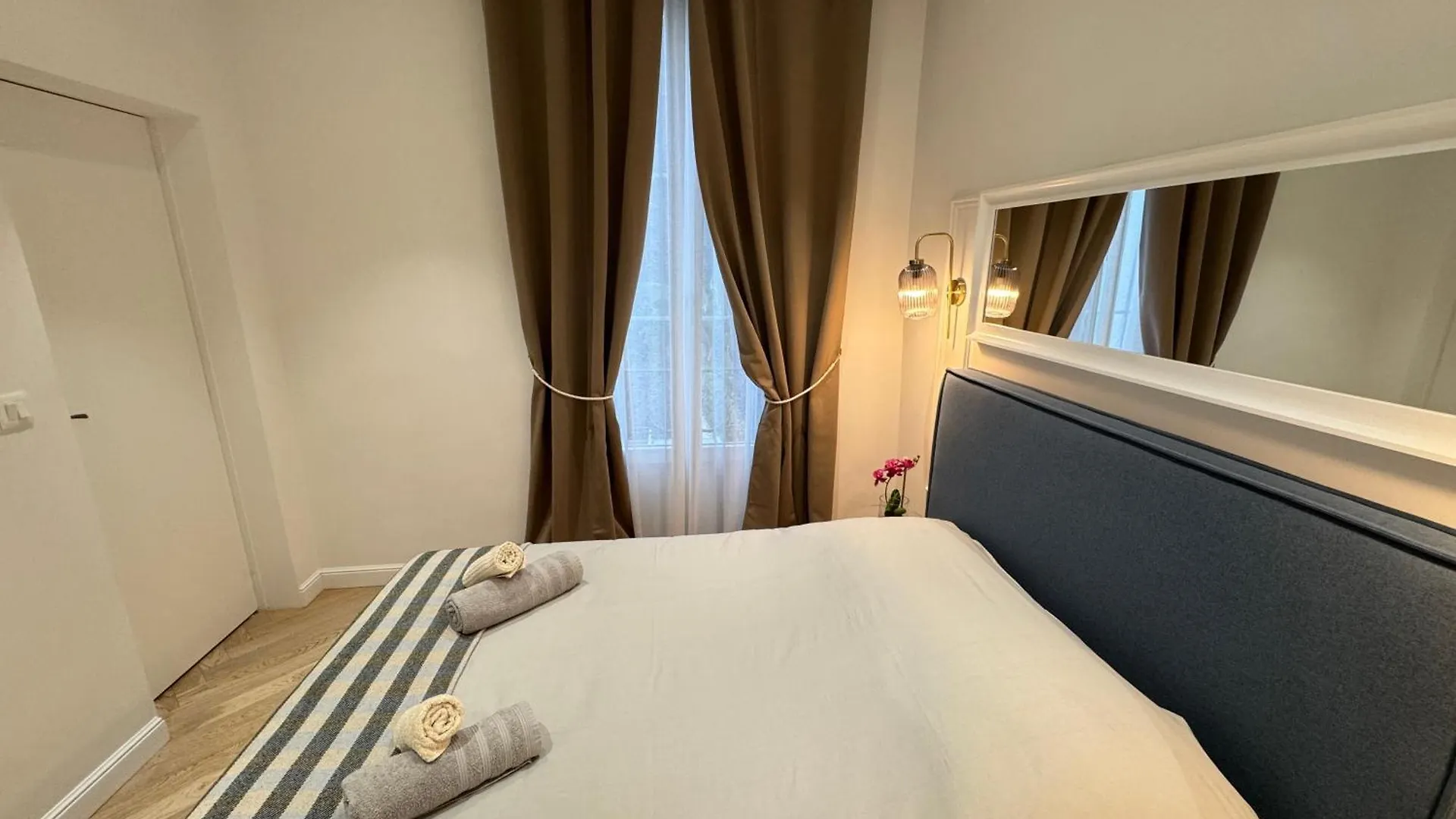 Old Town-Exceptional Apartment-In Absolute Calm Antibes