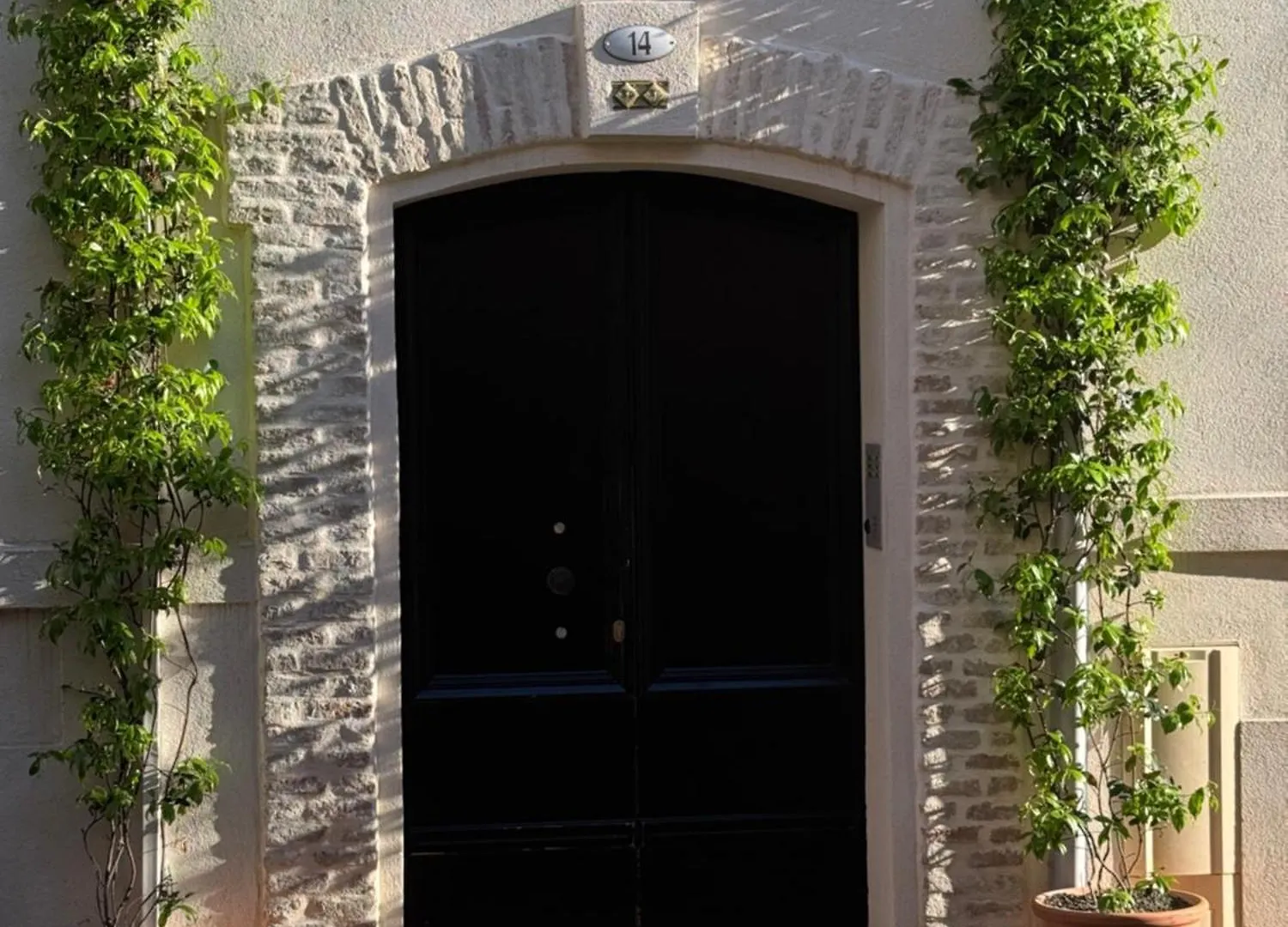 Old Town-Exceptional Apartment-In Absolute Calm Antibes